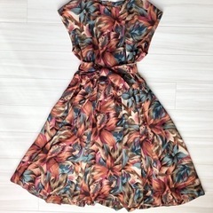 可愛いワンピース　ボレロ付き