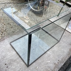 商談中★中古★水槽 400×280×330 曲げガラス 蓋付きの画像