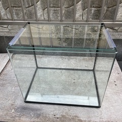 商談中★中古★水槽 400×280×330 曲げガラス 蓋付き