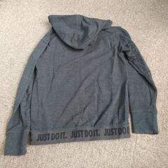 ナイキパーカー130の画像