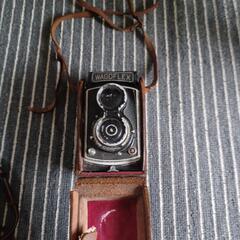 かなり古いカメラになります。2台セットです。動作未確認の為ジャンクでお願いします。の画像