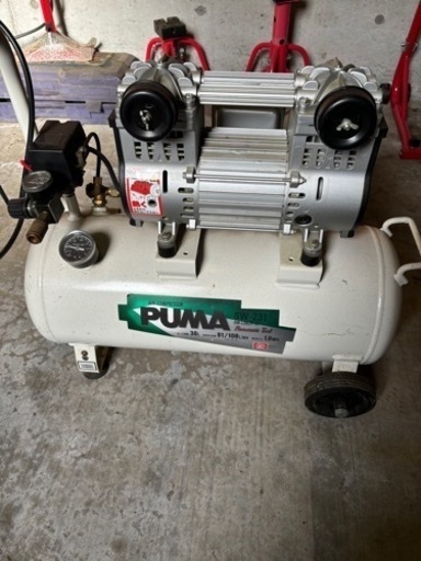 エアコンプレッサー　静音タイプ