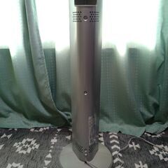 カーボンヒーター搭載 遠赤電気ストーブの画像