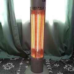 カーボンヒーター搭載 遠赤電気ストーブの画像