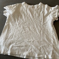 ジーユー　Tシャツ　半袖ブラウス　サイズ140センチ 袖丈···半袖  カラー···ホワイト  柄・デザイン···無地  季節感···夏の画像