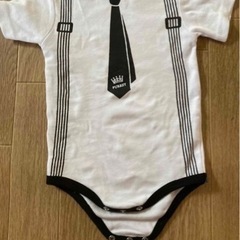 タキシードロンパース　美品
