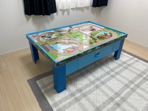 値下げ】トーマス プレイテーブル（プラレール自走可能）