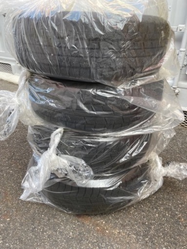 スタッドレスタイヤ