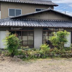 屋根瓦（既存建物の屋根にのっている粘土瓦）
