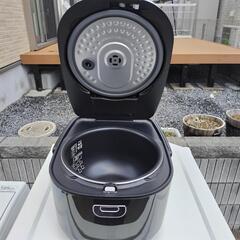 ★美品の炊飯器２０２２年製　★無料配達地域あり！の画像