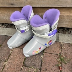 スキーブーツ　ジュニア用