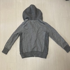パーカー、セーター(ユニクロ)の画像