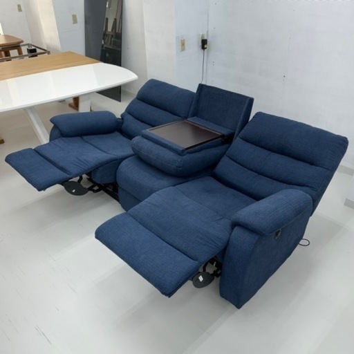 【超美品‼️】定価119,900円♪ ニトリ 208cm幅3人掛け電動リクライニングソファ(ビリーバー3) 布製ネイビー♪