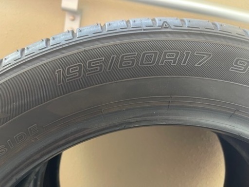 4 タイヤ 196/60 R17