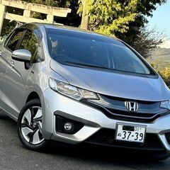 フィット★極美品★ハイブリッドFパッケージ・距離浅【実走保証5....