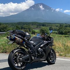 YZF-R1