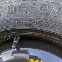 テンパータイヤ　T135/70D/15　 未使用　スペアタイヤの画像
