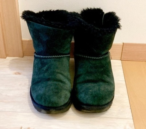 【UGG】ブラック リボン付き ショートブーツ