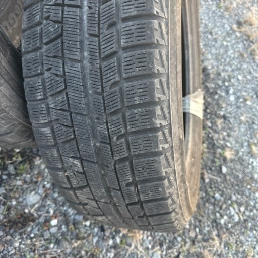 中古スタッドレス225/60R177️⃣山