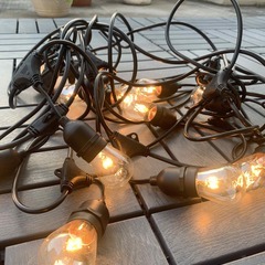 【照明：ストリングライト】屋外照明10M＋電球付きでお渡しします。