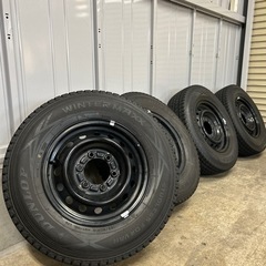 200系　ハイエース　純正　195/80R15 LT 107/1...