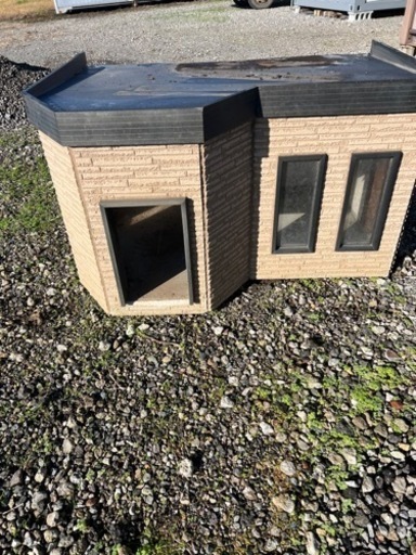 オシャレな犬小屋　