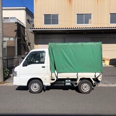 総額9.9万円★格安現状販売★4WD★エアコンパワステ付軽トラ★8万キロ台★幌★スバル サンバートラック 4WD TB(TT2) 8.0万キロ 平成13年式 ホワイトの画像