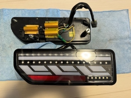 ジムニー　ショウワガレージ　ＬＥＤテールランプ  クリアレンズ　ホワイトバー　ＪＢ６４