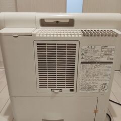 サンヨー　セラミックファンヒーター　加湿の画像