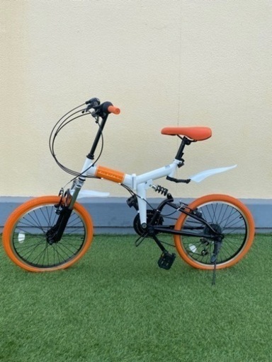 折りたたみ自転車　オレンジ