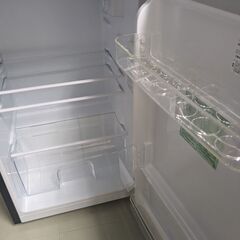 Hisense ハイセンス 冷蔵庫 HR-B12J1B　6000円でお譲りします。の画像