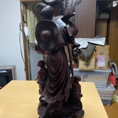 取引決まりました木彫りの置き物の画像