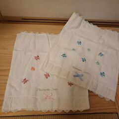【新品】ハンドタオル（リボン）2枚セット