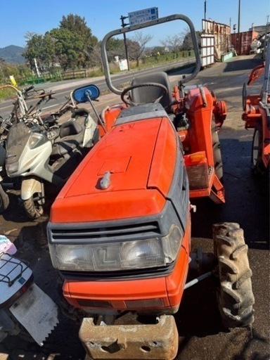 クボタ　トラクター