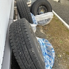 ！決まりました！ハイエーススタッドレスタイヤ　15インチの画像