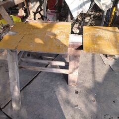 自作の作業台 万力付き