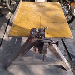 自作の作業台 万力付きの画像
