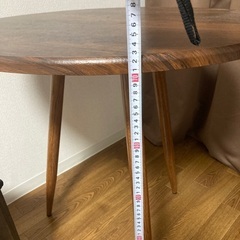 北欧風のテーブル&チェアセット　机と椅子のセットの画像