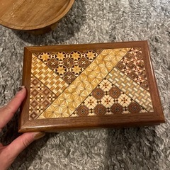 箱根寄木細工アクセサリーボックス&木の小物置きの画像