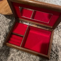 箱根寄木細工アクセサリーボックス&木の小物置きの画像