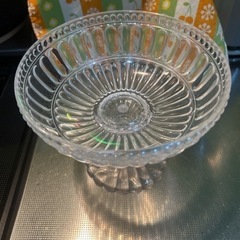 脚付き菓子器 の画像