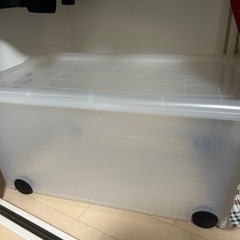 衣装ケース　キャスター付き