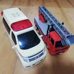 救急車&消防車オモチャ