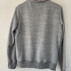 セール中‼️  ユニクロ　パーカーの画像
