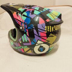 SIXSIXONE　ヘルメット　競技用　の画像