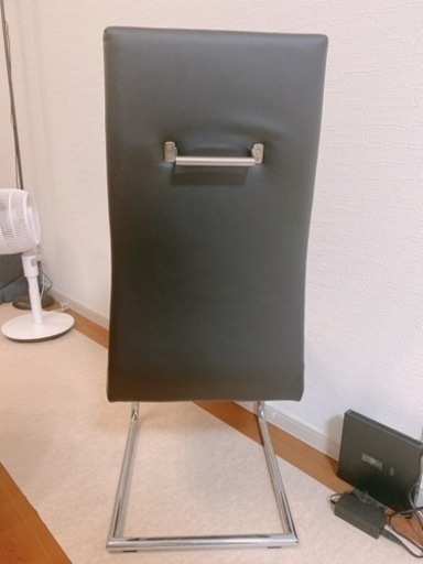 4席セット　ダイニングチェア　レザー調　クッション