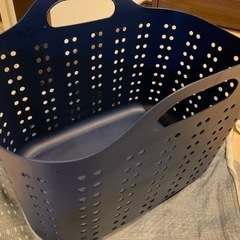 【良品】青いカゴ