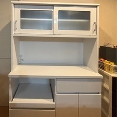 大川家具、キッチンボード、食器棚、181×117、白、コンセント付