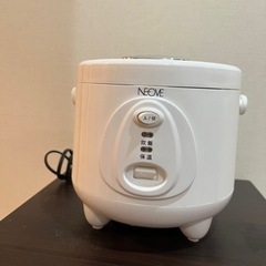 1,000円均一‼️3合炊き炊飯器保温機能付の画像