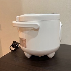 1,000円均一‼️3合炊き炊飯器保温機能付の画像